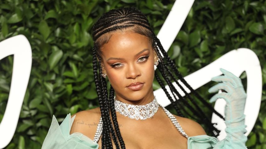 Schwangere Rihanna? Fans vermuten ein kleines Babybäuchlein