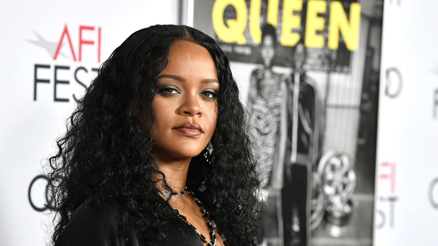 Nach Geburt: Rihanna zum ersten Mal öffentlich gesichtet!