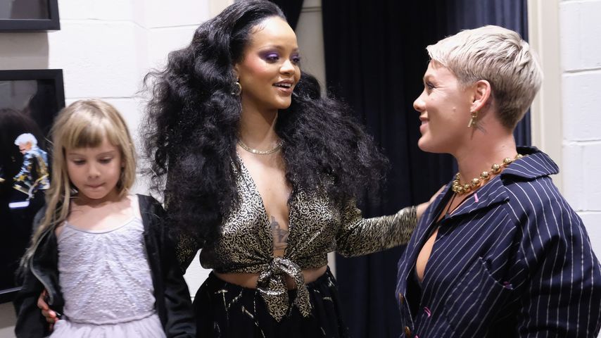 Grammys backstage: Bei RiRi werden Pink & Willow zu Fangirls