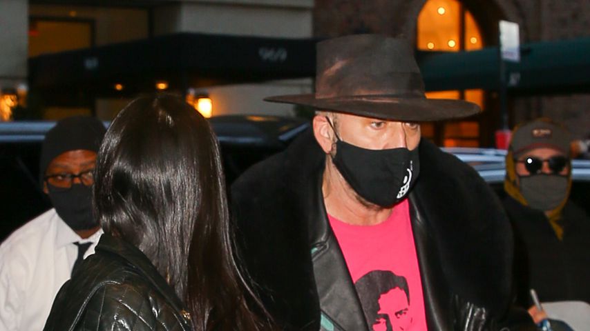 Heißes Leder-Duo: Nicolas Cage mit seiner Frau in New York