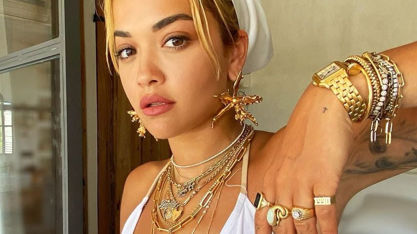 Rita Ora auf Ibiza