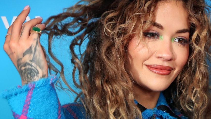 14 Koffer: Rita Ora verursacht Szene am Flughafen von Sydney