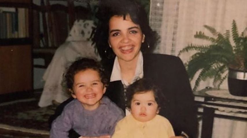 Rita Ora mit ihrer Mutter Vera und ihrer großen Schwester