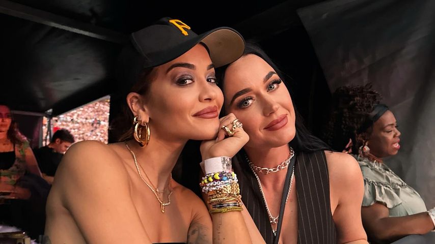 Rita Ora und Katy Perry auf Taylor Swifts Konzert, 2024