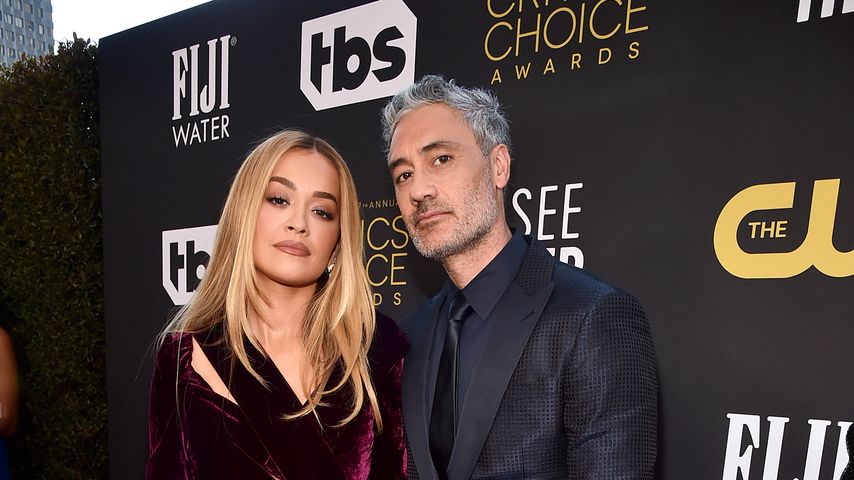 Insider ist sicher: Rita Ora und Taika Waititi sind verlobt!