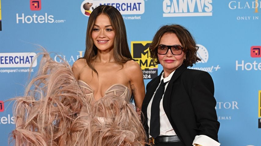 Rita Ora und ihre Mutter Vera beeindrucken bei den MTV EMAs