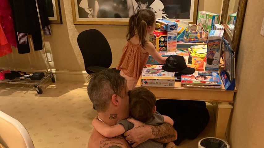 Robbie Williams mit seinen Kindern, 2019