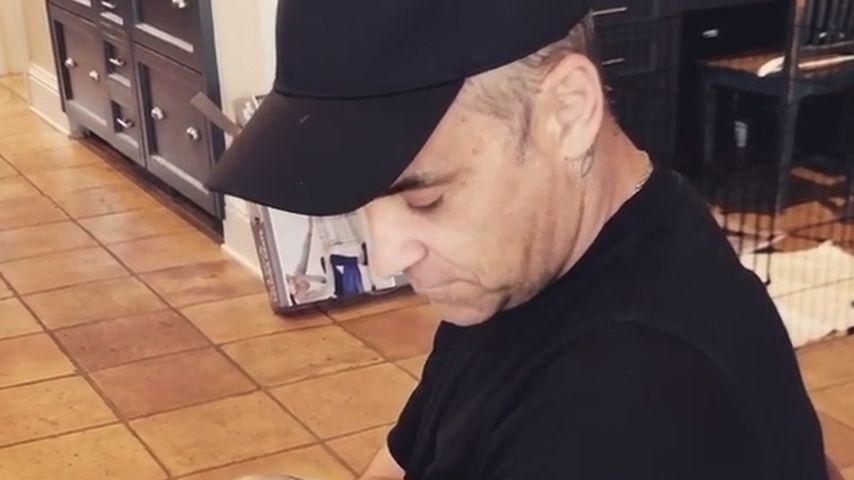 Robbie Williams mit seinem Sohn Beau Benedict Enthoven