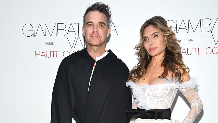 Robbie Williams und seine Frau Ayda Field Williams bei der Pariser Fashion Week