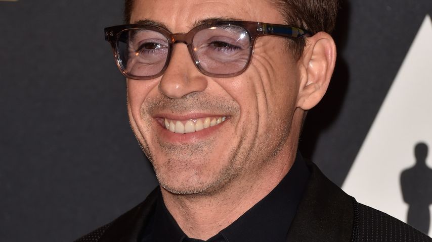 Cool! Robert Downey Jr. verschenkt Iron Mans Arm