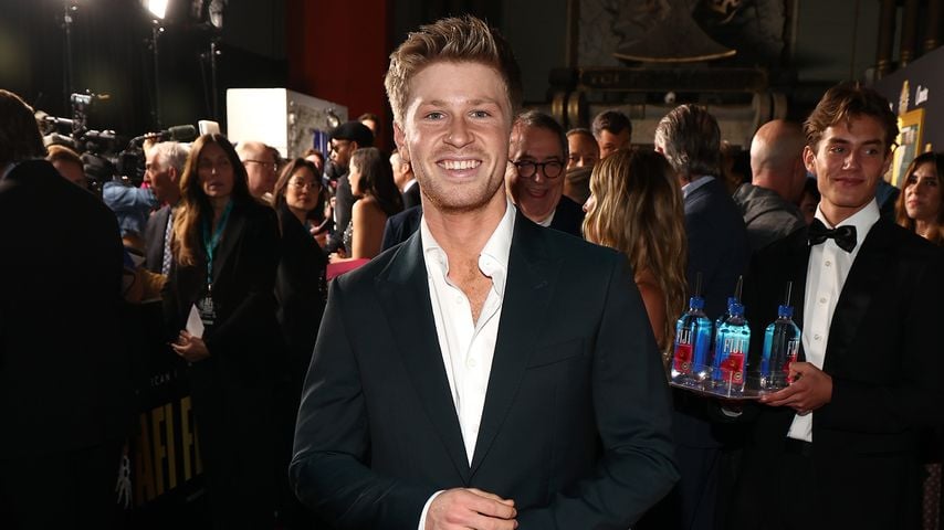 Robert Irwin bei der Premiere von "Nuremberg" beim AFI Fest 2025 im TCL Chinese Theatre, präsentiert von Fiji Water