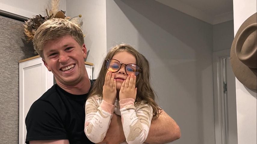 So sehr liebt Robert Irwin seine Rolle als Onkel von Grace