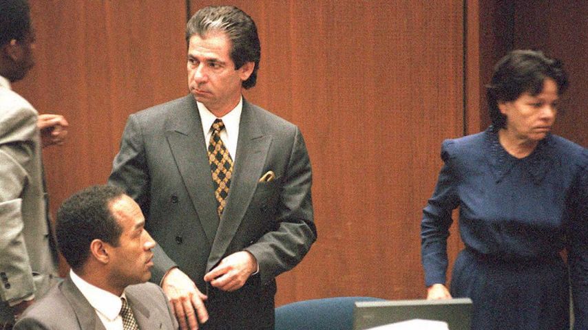Bibel von Robert Kardashian erzielt Riesensumme bei Auktion
