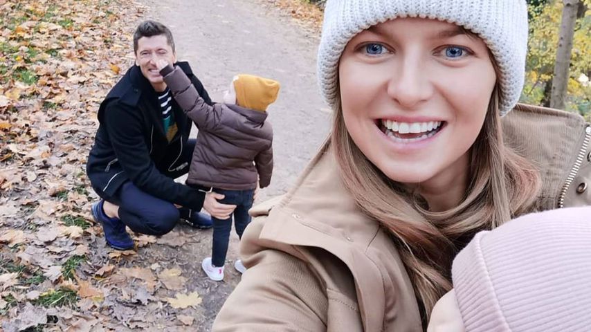 Robert Lewandowski, Anna Lewandowska und ihre Kinder Klara und Laura