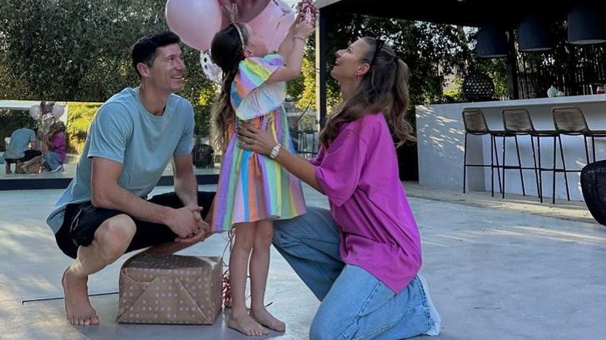 Robert Lewandowski, Klara Lewandowska und Anna Lewandowska im Mai 2023