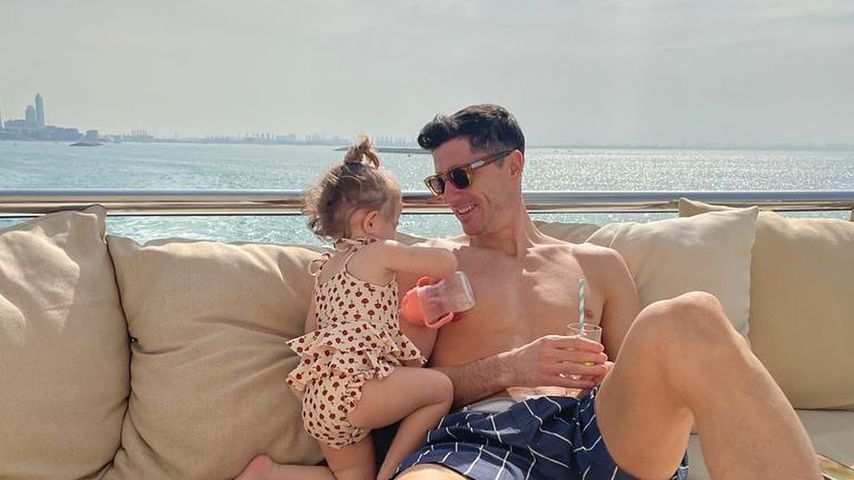 Robert Lewandowski mit seiner Tochter Laura