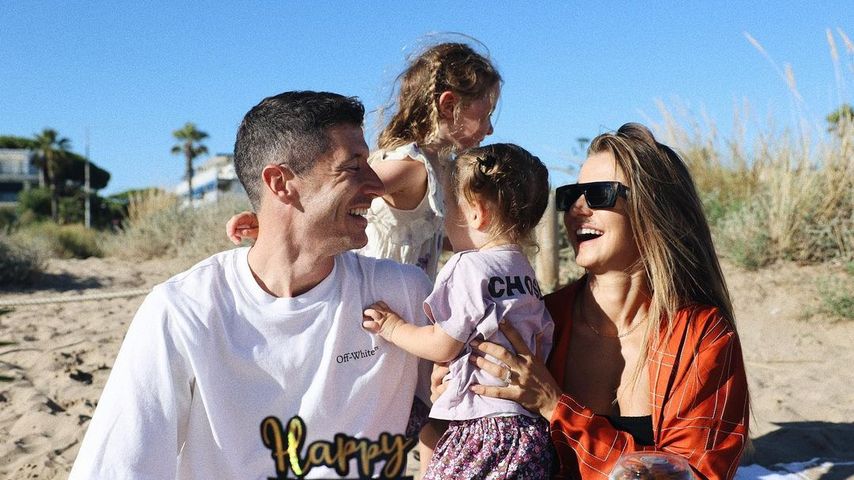 Robert Lewandowski, seine Frau Anna Lewandowska und die gemeinsamen Kinder, 2022