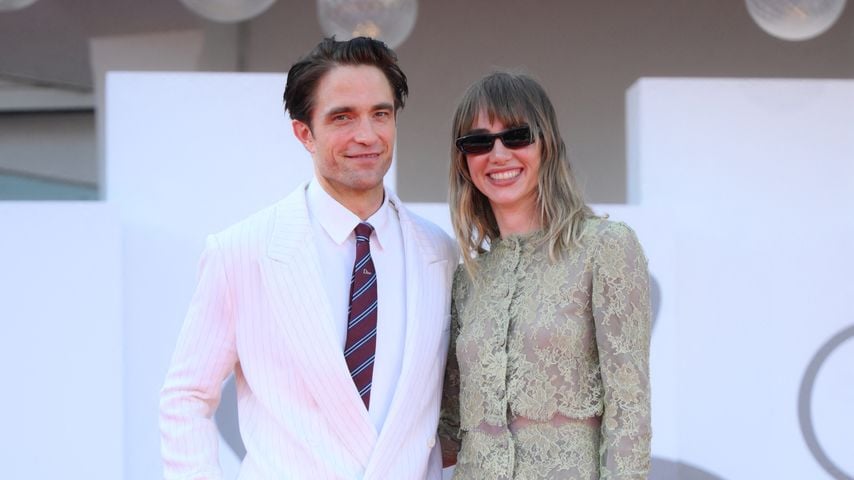 Robert Pattinson und Suki Waterhouse bei der Premiere von "Primetime" im Wettbewerb der 83. Filmfestspiele von Venedig am Lido