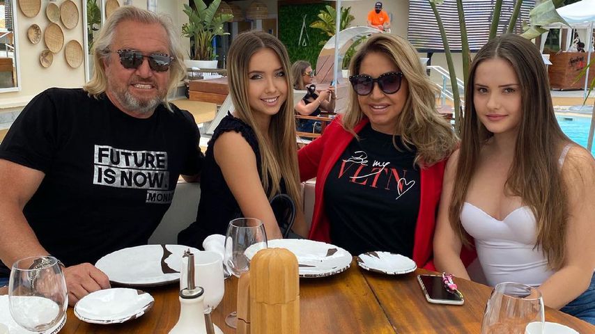 Robert und Carmen Geiss mit ihren Töchtern Shania und Davina