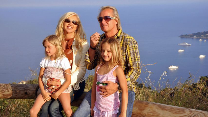 Robert und Carmen Geiss mit ihren Töchtern Davina und Shania in Monaco 2011