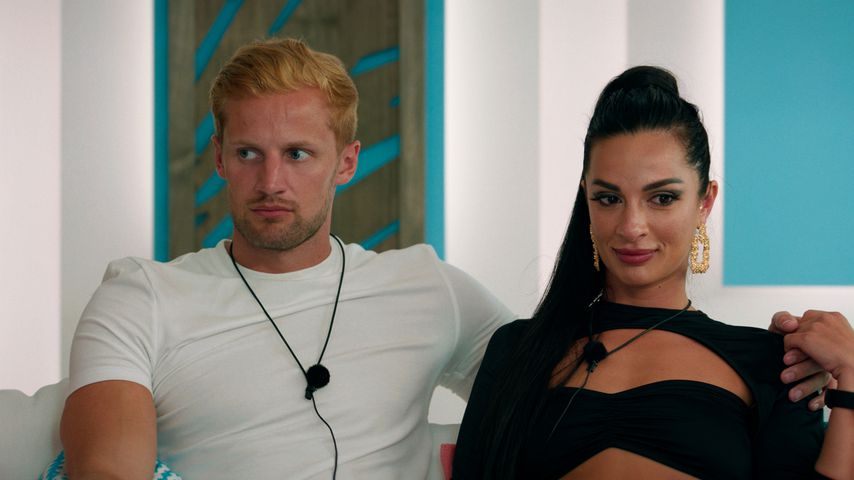 20-Sekunden-Handjob: "Finger weg!"-Christina liebt Robert
