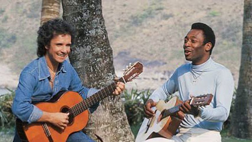 Roberto Carlos und Pelé in jüngeren Jahren
