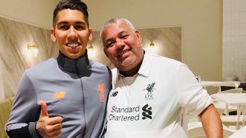Roberto Firmino und sein Vater im Oktober 2018