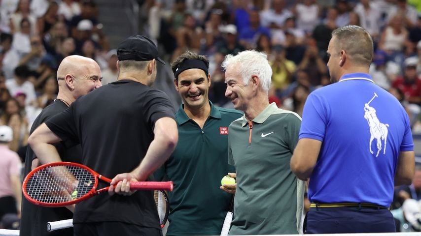 Roger Federer, John McEnroe, Andy Roddick und Andre Agassi bei der Fan Week im USTA Billie Jean King National Tennis Center
