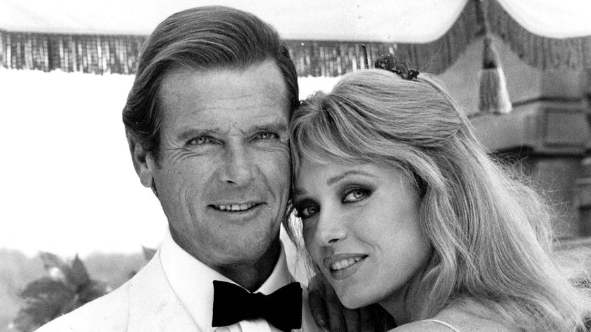 Roger Moore und Tanya Roberts in "James Bond 007 – Im Angesicht des Todes", 1985