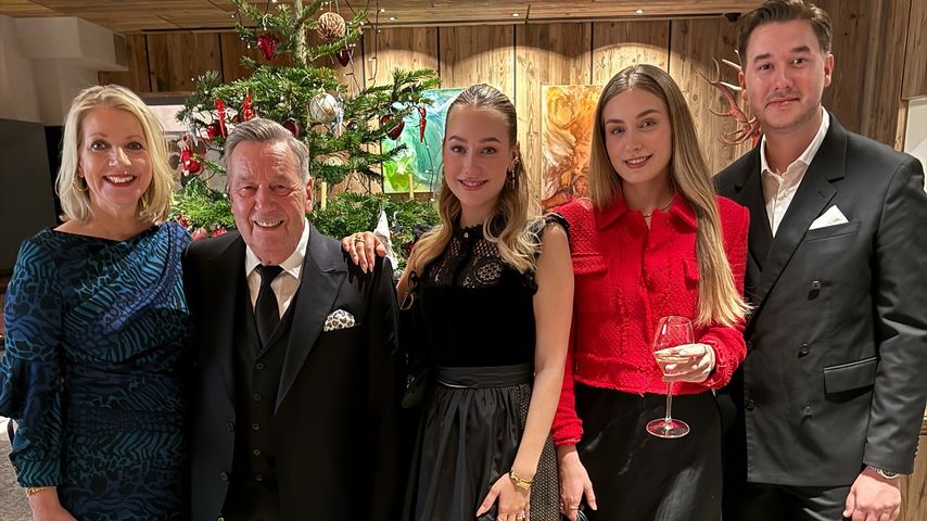 Roland Kaiser mit seiner Familie, Dezember 2024