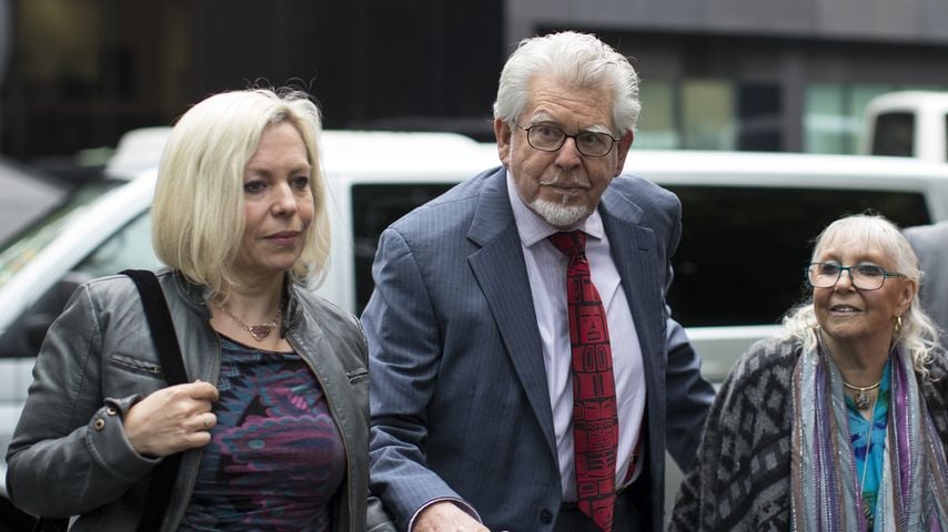 Rolf Harris und Alwen Hughes mit ihrer Tochter Bindi Harris, März 2013