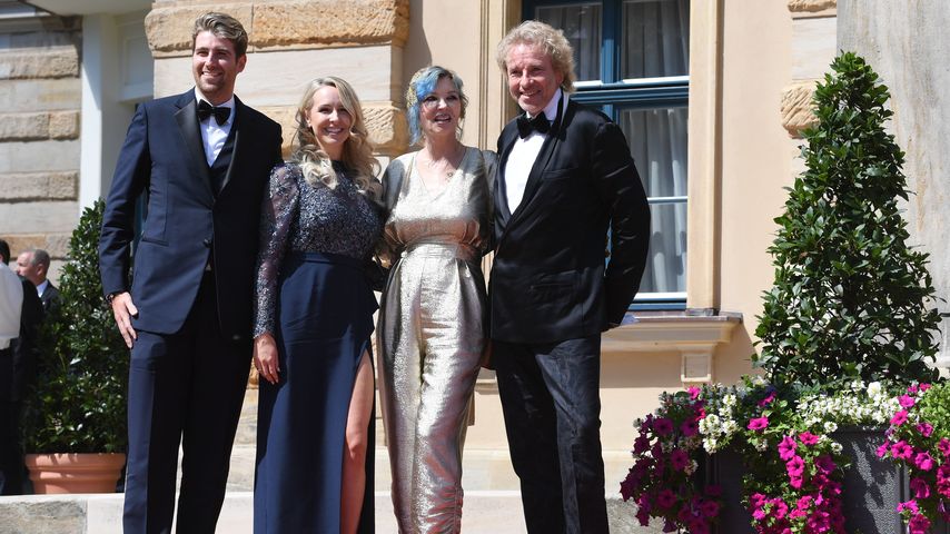 Roman Gottschalk und seine Frau mit seinen Eltern Thea und Thomas, Juli 2018