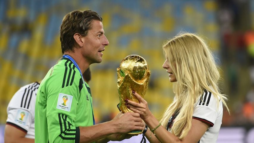 Roman und Lisa Weidenfeller nach dem WM-Finale 2014