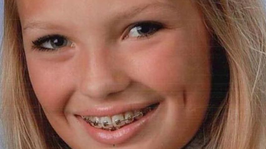 Welcher Victoria's-Secret-Engel strahlt hier mit Zahnspange?