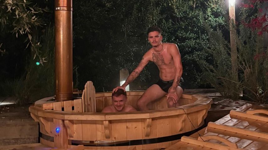 Romeo Beckham und Mitchell Curry im November 2024
