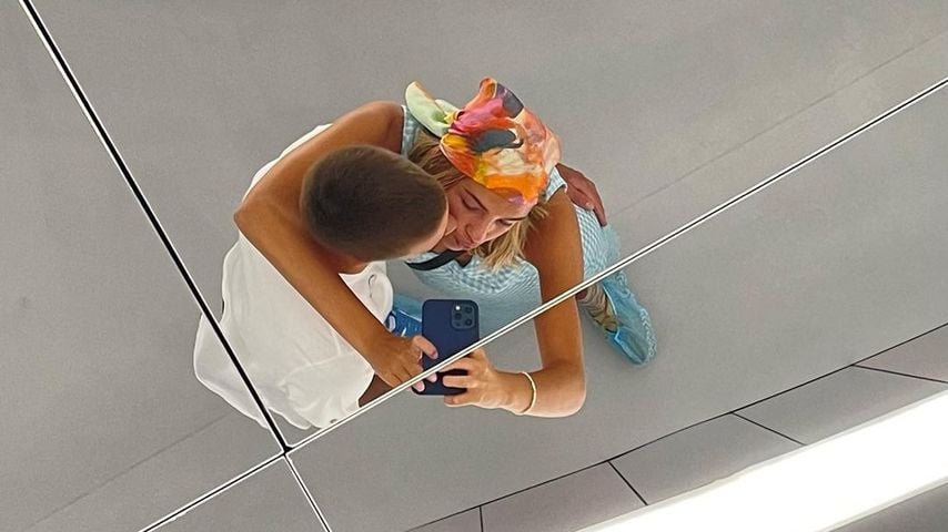 Romeo Beckham und Mia Regan im November 2021 in New York City