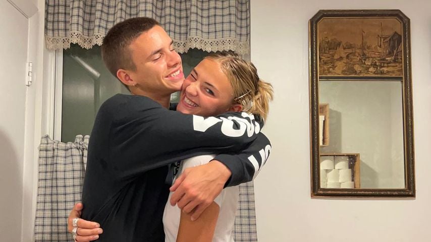 Romeo Beckham und Mia Regan im November 2021 in New York City