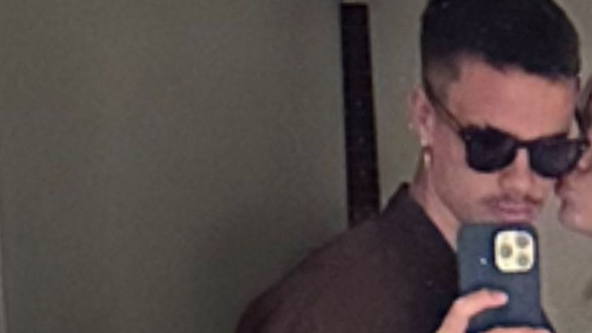 Etwa mit Mia Regan? Romeo Beckham teilt Knutsch-Pic mit Frau