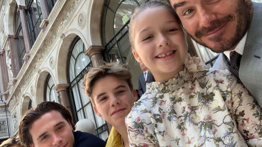 Vic Beckhams Fashionshow: So unterstützt sie ihre Familie!