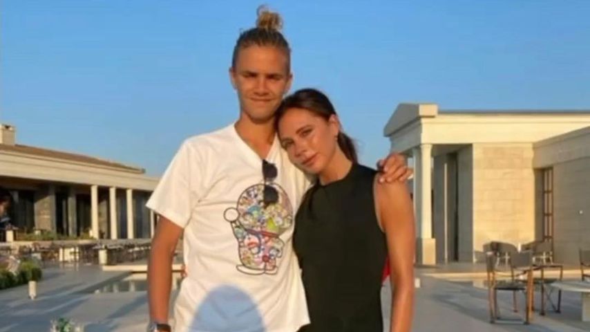 Victoria Beckham unterstützt Sohn Romeo bei Modelkarriere