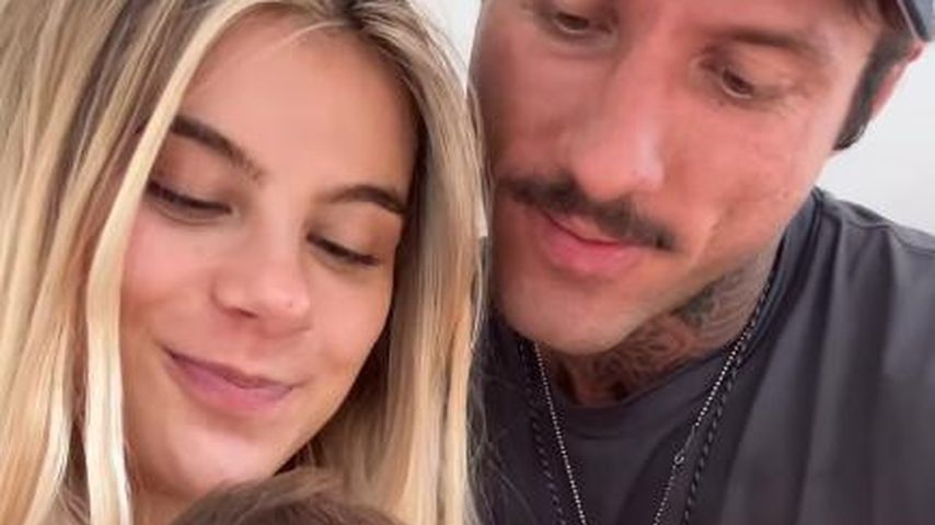 Romina Palm und Christian Wolf und Tochter Hazel im Juni 2025