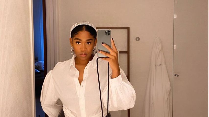 Rose May Alaba, Sängerin