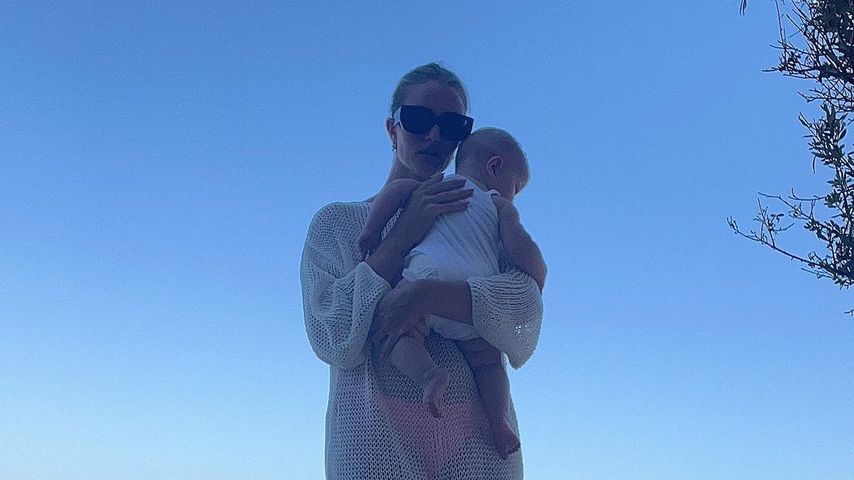 Rosie Huntington-Whiteley und ihr Baby Isabella