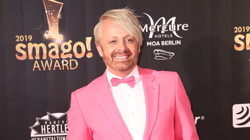 Ross Antony wird beim Besuch vom Grab seines Papas emotional