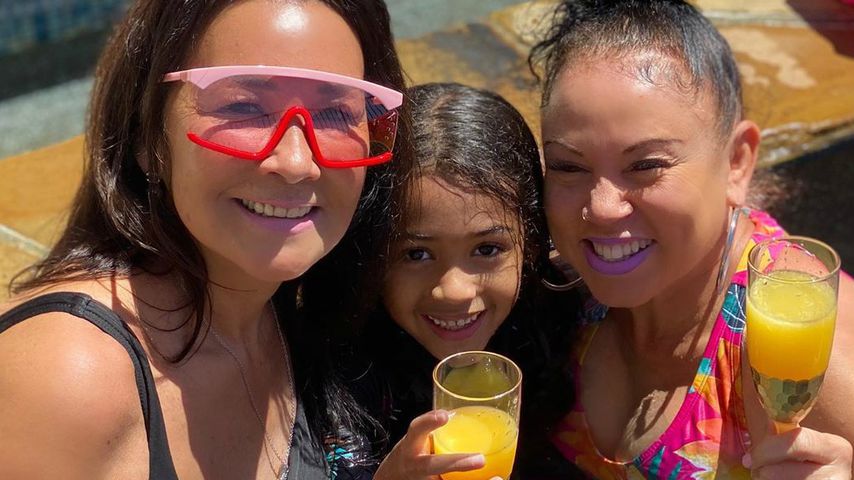 Sektflöte: Was trinkt Chris Browns Tochter Royalty (5) hier?