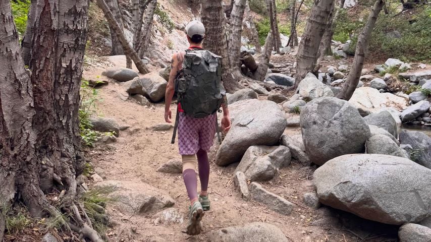 Ruby Rose beim Wandern im Mai 2026