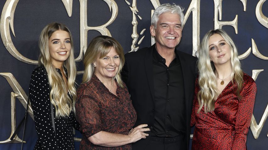 Phillip Schofield mit seiner Frau Stephanie und ihren Töchtern Ruby und Molly