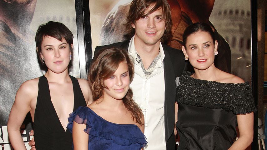 Rumer und Tallulah Willis mit Ashton Kutcher und Demi Moore 2007