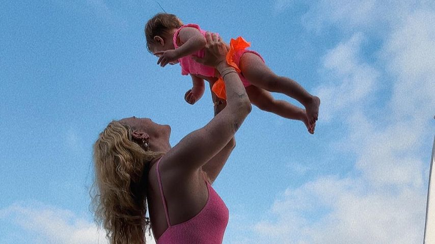 Rumer Willis mit ihrer Tochter im Urlaub, April 2024