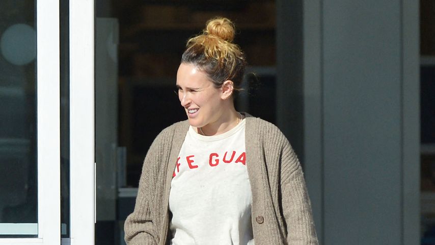Rumer Willis zeigt ihren Babybauch im lässigen Leggings-Look